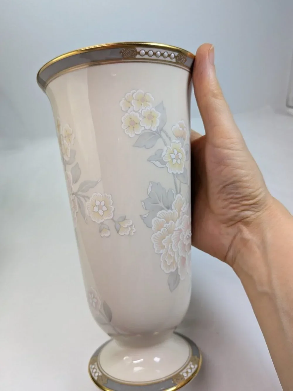 Lenox McKinley Vintage Jeweled Enamel Pastel Floral Pedestal Vase - USA